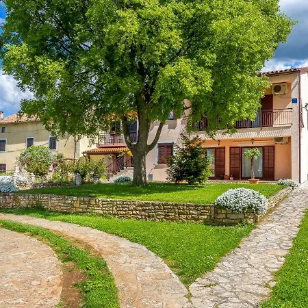 Casa Stelia Apartament Gajana